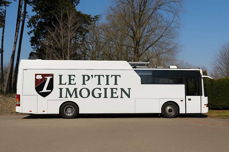 bus-le-ptit-imogien Grand parking pour stationner les bus